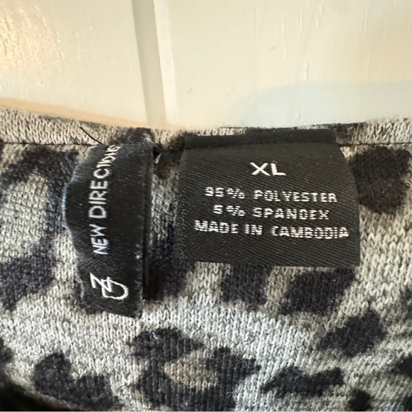 Set Of 2 New Directions Womens XL Leopard Print Draped Cowl Neck 3/4 Long Sleeve - Picture 9 of 14